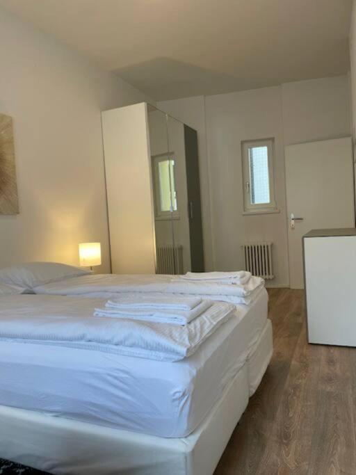 Elegant 2Br Apartment - Canal3 Zurich Exterior photo